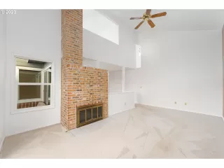 Photo #2: 23588678 Listing 