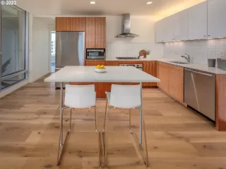 Photo #3: 23589213 Listing 