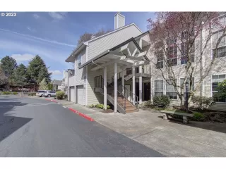 Photo #1: 23589236 Listing