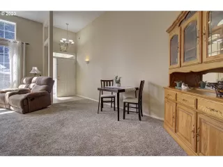 Photo #4: 23589236 Listing