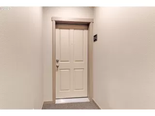 Photo #3: 23589550 Listing