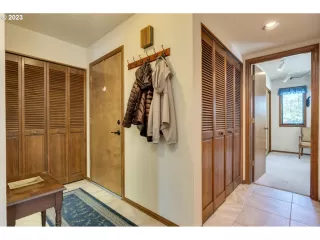 Photo #3: 23590125 Listing 