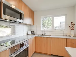 Photo #2: 23590516 Listing 