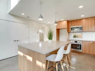 Photo #4: 23590516 Listing 