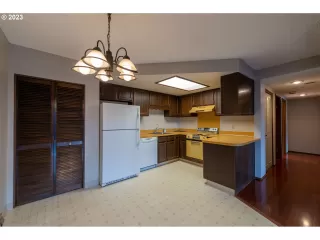 Photo #1: 23590880 Listing