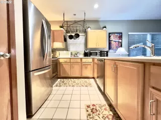 Photo #5: 23591977 Listing 