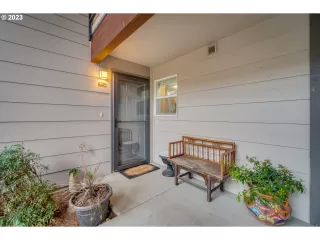 Photo #3: 23592887 Listing 