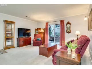 Photo #6: 23592887 Listing 