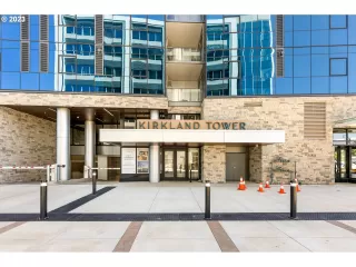 Photo #4: 23593047 Listing 