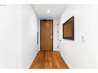 Photo #5: 23593047 Listing 