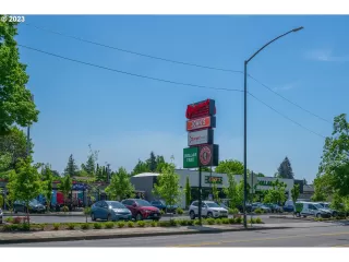 Photo #1: 23593432 Listing