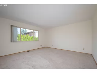 Photo #3: 23594306 Listing