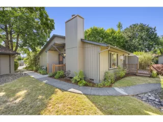 Photo #5: 23594925 Listing