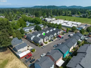 Photo #3: 23595831 Listing 