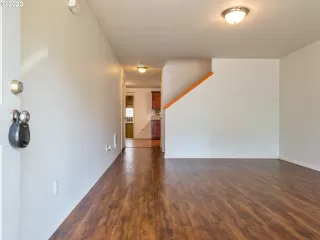 Photo #6: 23595831 Listing 