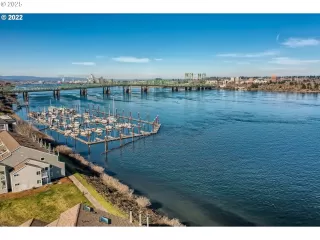 Photo #6: 235960293 Listing 