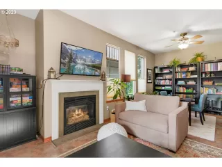 Photo #5: 23596032 Listing 