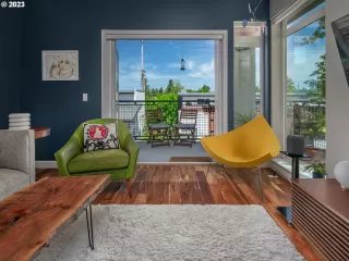 Photo #5: 23596060 Listing