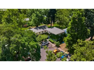 Photo #2: 23596342 Listing 