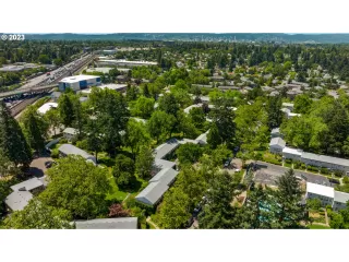 Photo #4: 23596342 Listing 