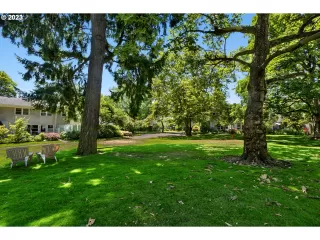 Photo #6: 23596342 Listing 