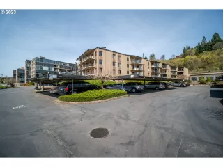 Photo #2: 23596419 Listing 