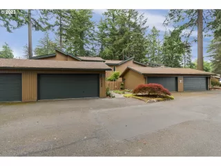 Photo #2: 23596862 Listing