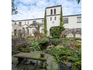 Photo #1: 23597506 Listing