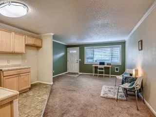 Photo #3: 23597568 Listing