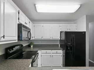 Photo #2: 23598504 Listing 