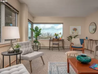 Photo #1: 23598616 Listing