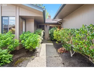 Photo #2: 23600402 Listing 