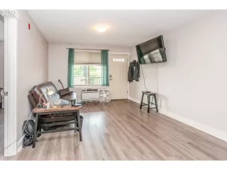 Photo #1: 23601174 Listing