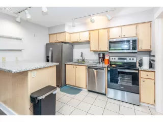 Photo #3: 23601174 Listing