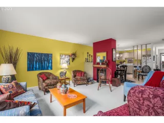 Photo #6: 23601238 Listing