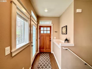 Photo #6: 23601282 Listing