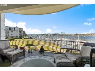 Photo #5: 23601670 Listing