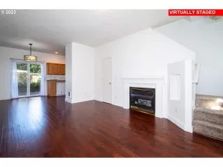 Photo #5: 23602389 Listing 