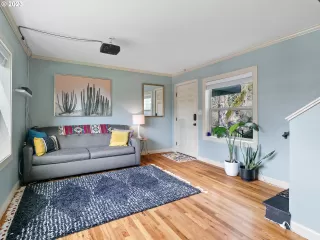 Photo #3: 23603600 Listing