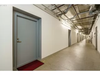 Photo #5: 23604172 Listing 