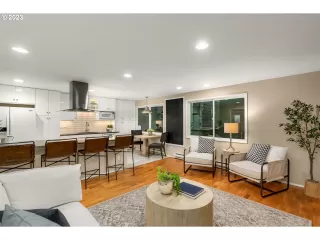 Photo #1: 23604484 Listing