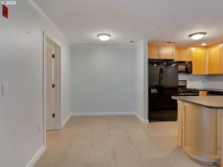 Photo #3: 23605822 Listing