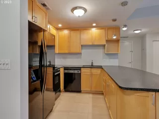 Photo #4: 23605822 Listing