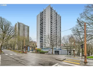 Photo #1: 236069935 Listing