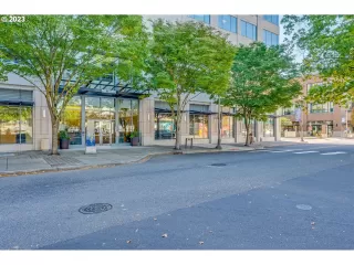 Photo #3: 23607636 Listing 