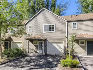 Photo #1: 23608359 Listing