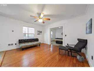 Photo #5: 23609036 Listing 