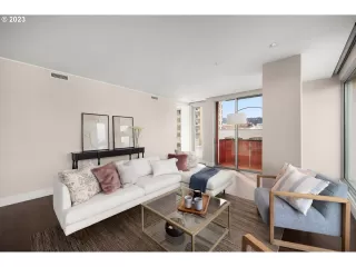 Photo #1: 23609706 Listing