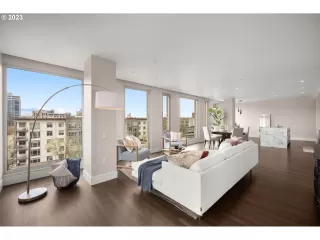 Photo #2: 23609706 Listing