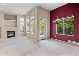 Photo #4: 23610628 Listing 